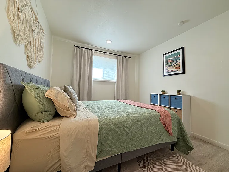 1435 Marion St #2 — Photo 17