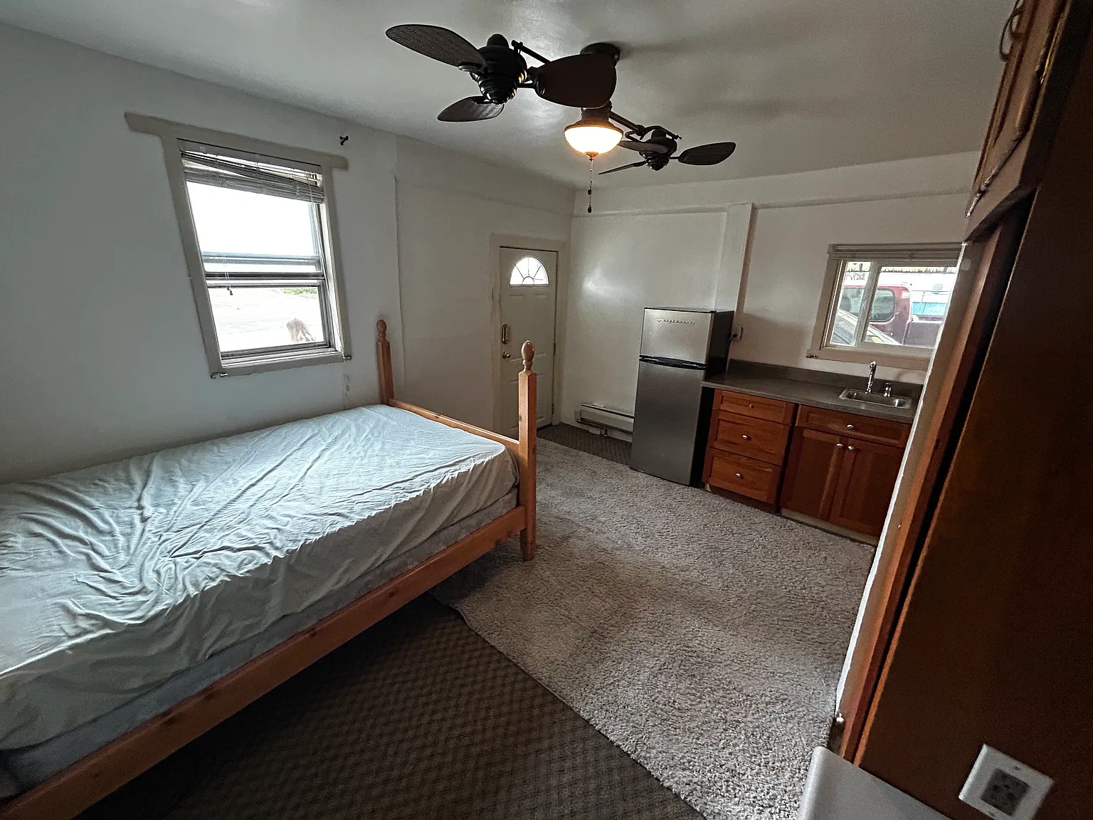 Studio, 850 sqft, $650 — Photo 3