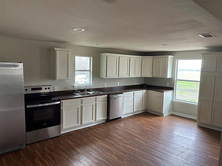 11669 County Road 563 — Photo 5