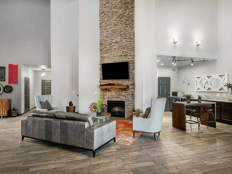 Elegant Clubhouse Lounge in Carrollton Apartment Community