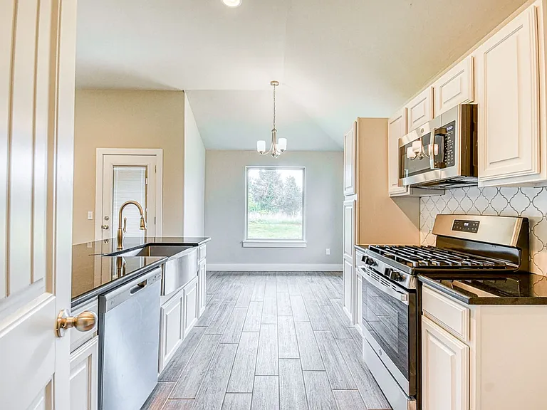 1016 E Jackrabbit Ln — Photo 14