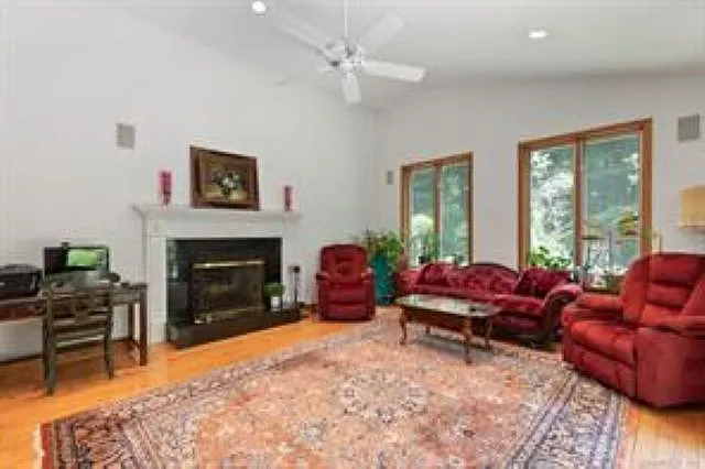 29 Pease Rd — Photo 8