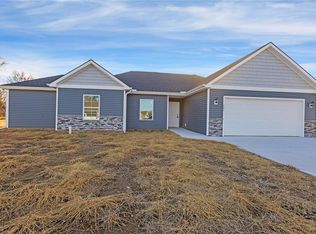 201 Blackberry Cir, Archie, MO 64725