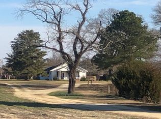 3460 Straw Pond School Rd, Roseboro, NC 28382