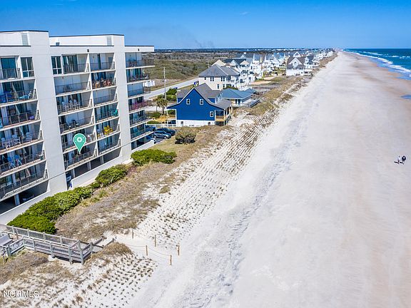 3rd image of 4110 Island Drive Unit 104