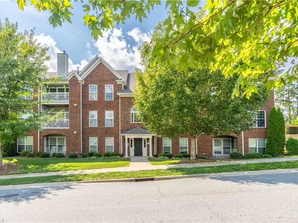 190 Shallowford Reserve Dr Unit 303, Lewisville, NC 27023