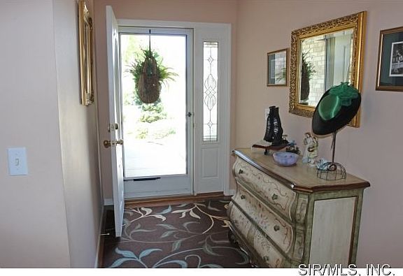 Hardwood Floor Foyer