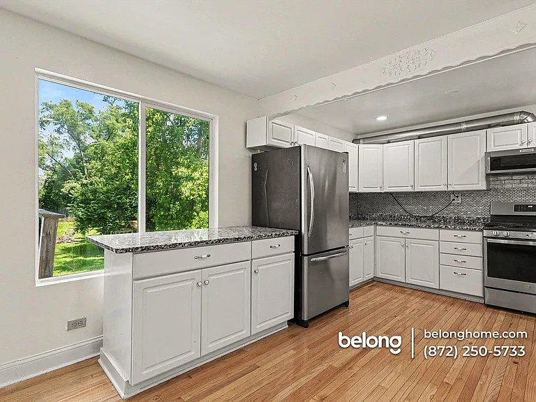 21W546 Bemis Rd — Photo 3