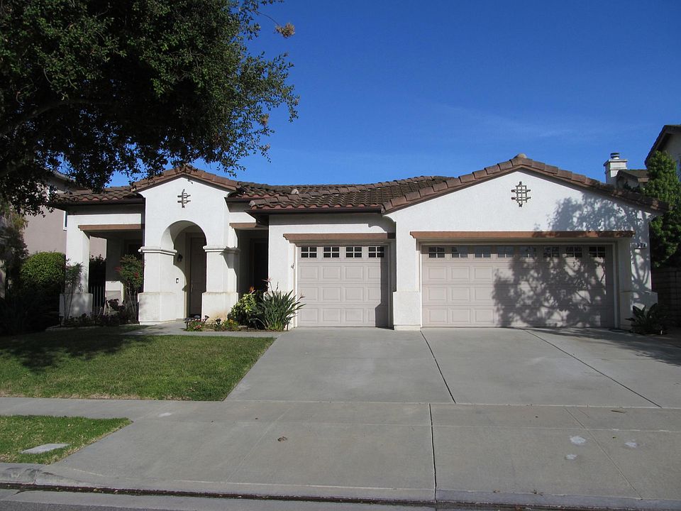 1st image of 374 Via De La Mesa