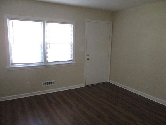 5th image of 172 Cherry St #A