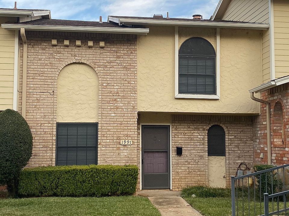 1st image of 1991 Shorewood Dr