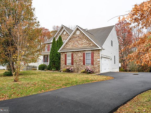 4th image of 311 Devon Dr