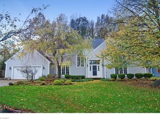 444 Long Pointe Dr, Avon Lake, OH 44012