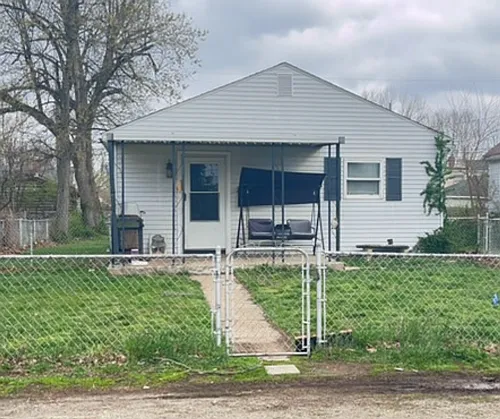 2051 Ontario Ave Photo 1