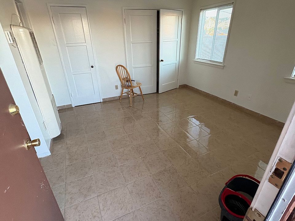 1st image of 3476 Flower St #C