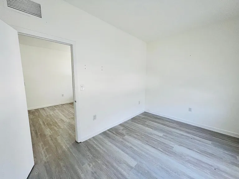 578 NE 63rd St #2 — Photo 9