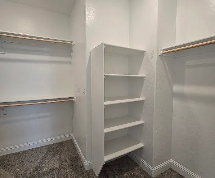 2320 S Claremont Ave — Photo 44