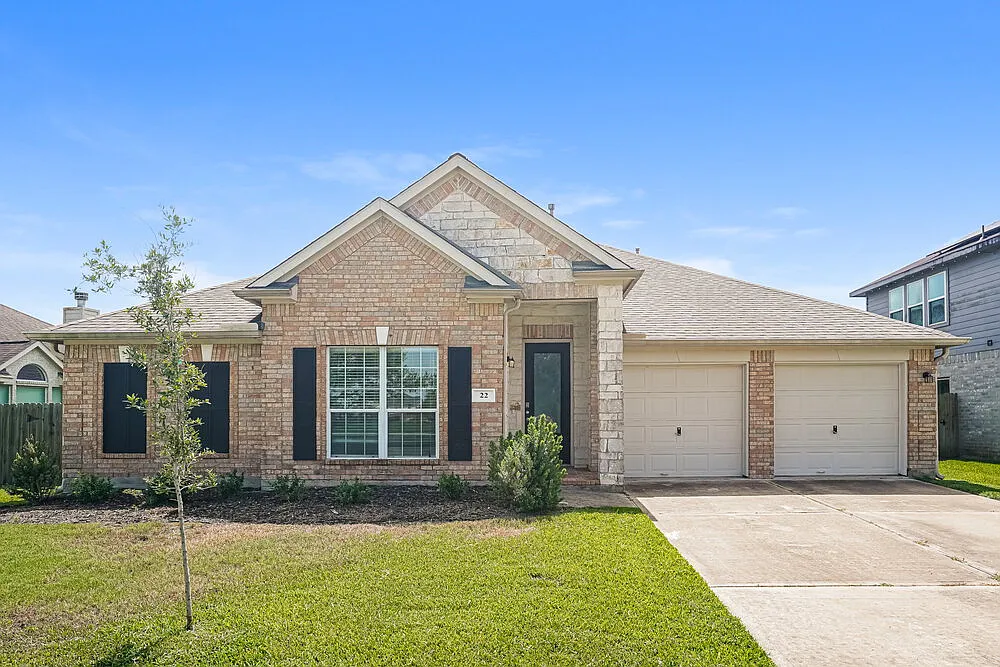 4 bed, 2.5 bath, 3076 sqft, $2,630 — Photo 1