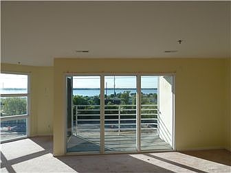 3rd image of 5207 Le Parc Dr #D-1