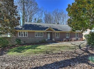 1525 Piccadilly Dr, Charlotte, NC 28211