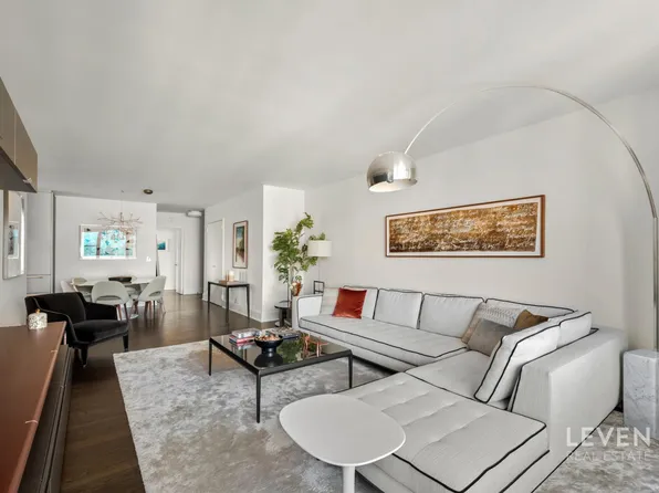 117 East 57th Street image 1 of 16