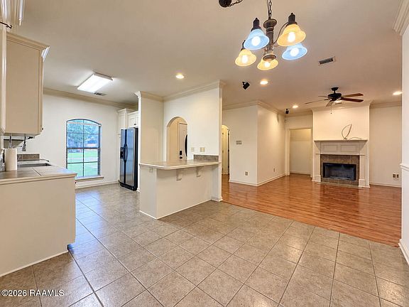 5th image of 115 Fawn Ln
