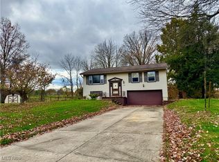 3634 Brookview Ct, Canfield, OH