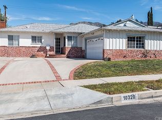 10320 Langmuir Ave, Sunland, CA 91040