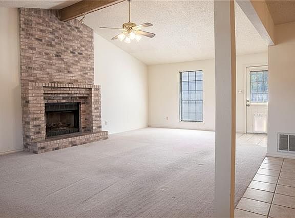 4th image of 2152 Wren Ln