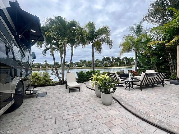 3rd image of 4589 Southern Breeze DR