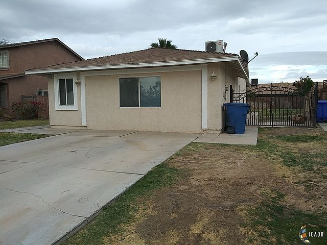 2nd image of 1975 Combs Way