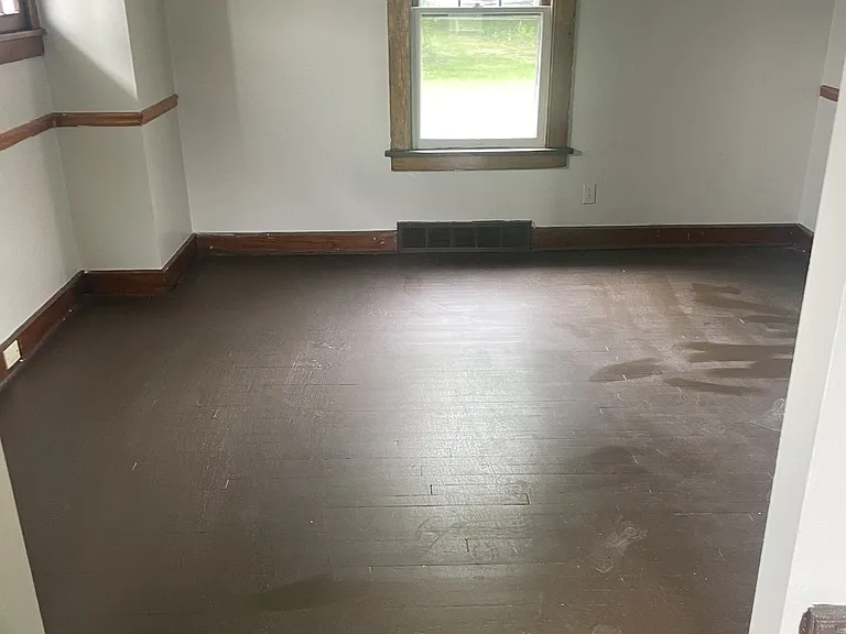 854 E Boston Ave — Photo 6