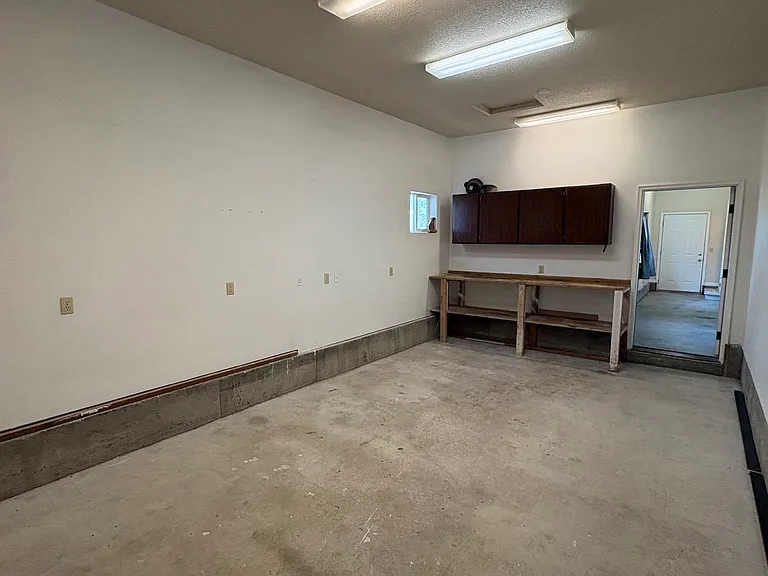 2725 SW Metolius Ave — Photo 15