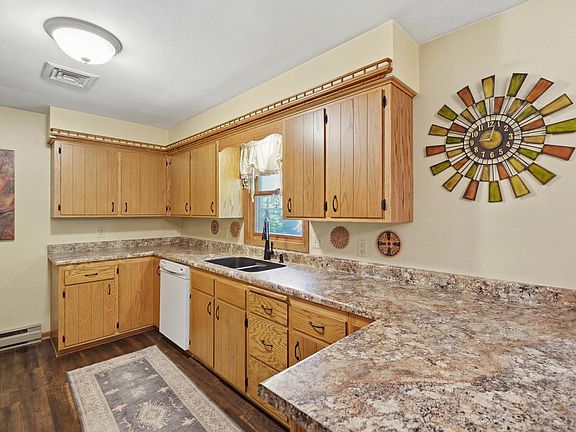 3rd image of 1509 Crystal Ln