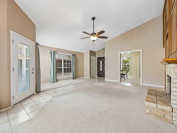 5th image of 1524 Livingston Dr