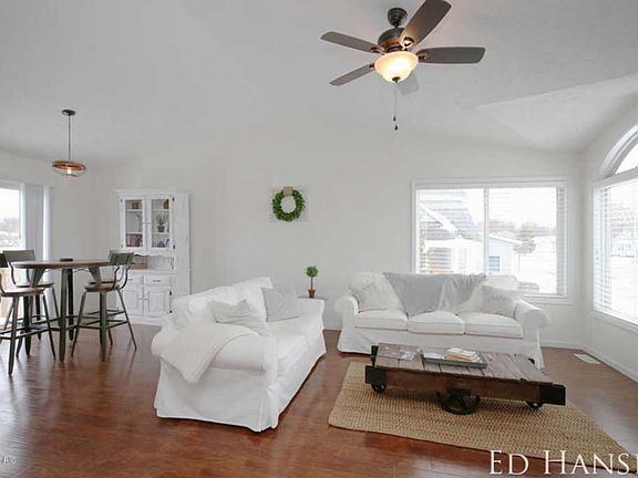 4th image of 4064 Widgeon Ln