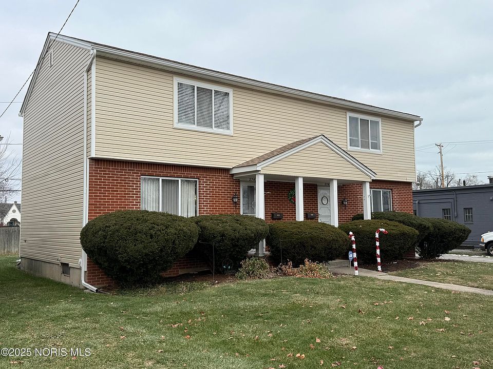 1st image of 2749 119th St