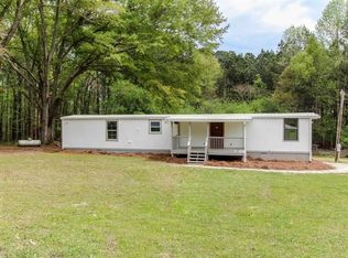 3445 Deerfield Rd, Loganville, GA 30052