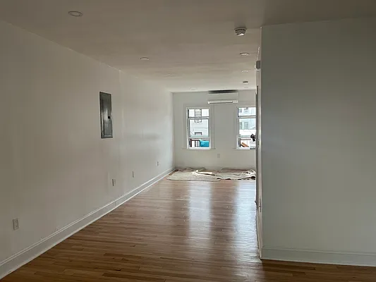 Rented by Daniel Gale Sotheby's International Realty | media 17