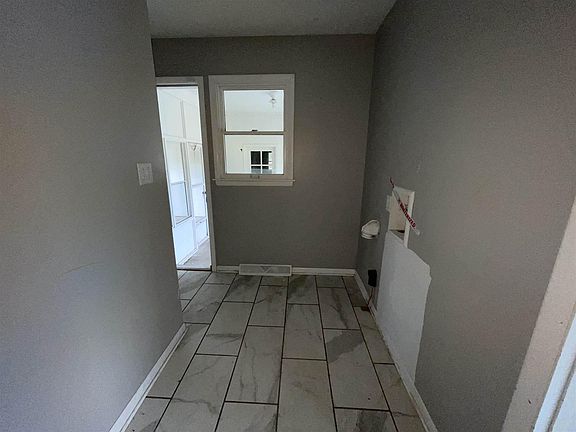 4th image of 53029 Creekside Ln
