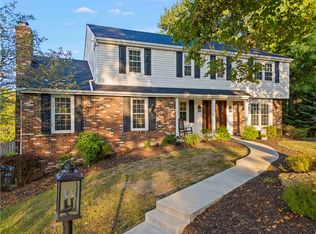 203 King Richard Dr, Mcmurray, PA 15317