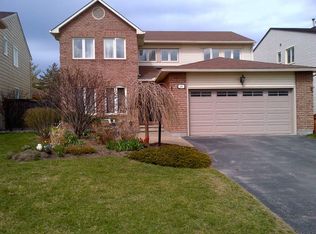 21 Birkett St, Ottawa, ON K2J2T9