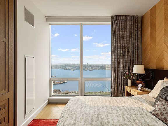 5th image of 15 Hudson Yards Unit 33E