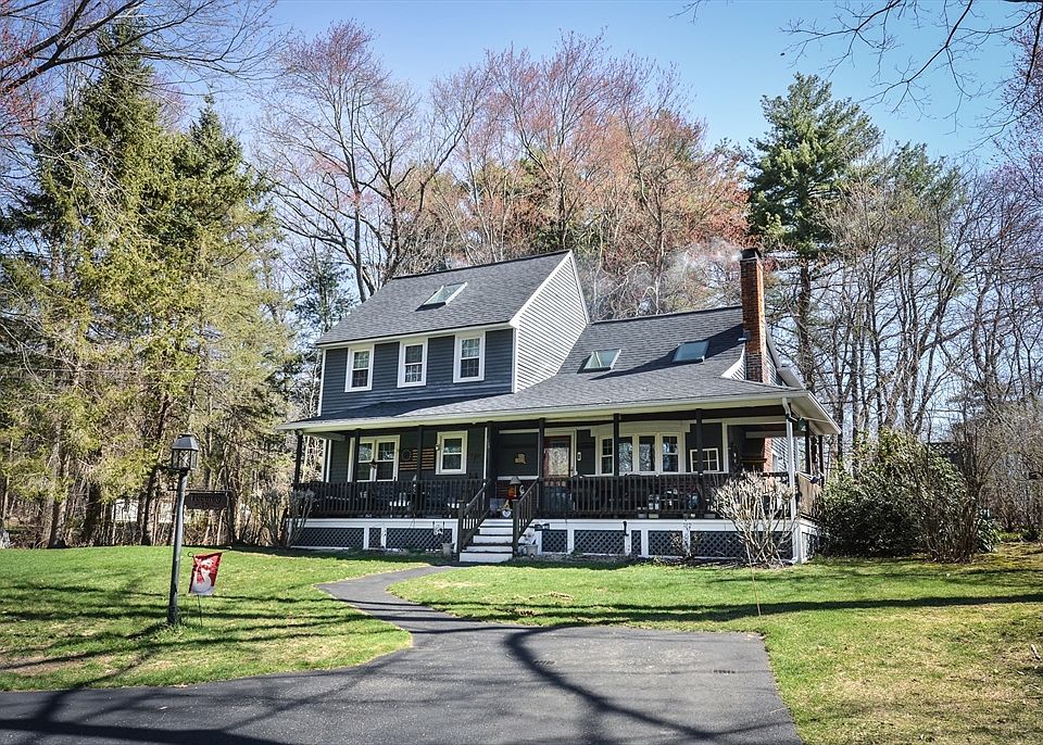 1st image of 60 Marlboro Rd