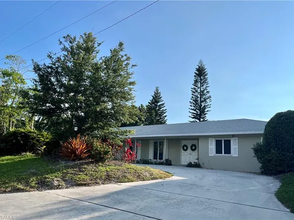 2955 Binnacle DR, NAPLES, FL 34103