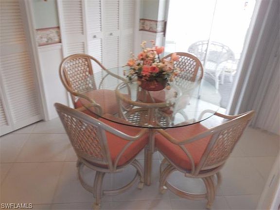 3rd image of 433 Country Hollow Ct APT C203