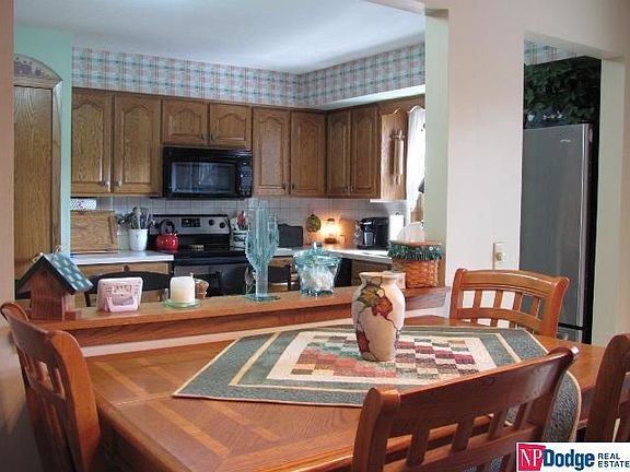 4th image of 5023 S 90th St