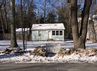 28 Maple Lake Rd, Kinnelon, NJ 07405