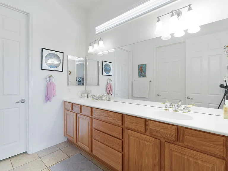 10416 Wilmington Ln — Photo 13