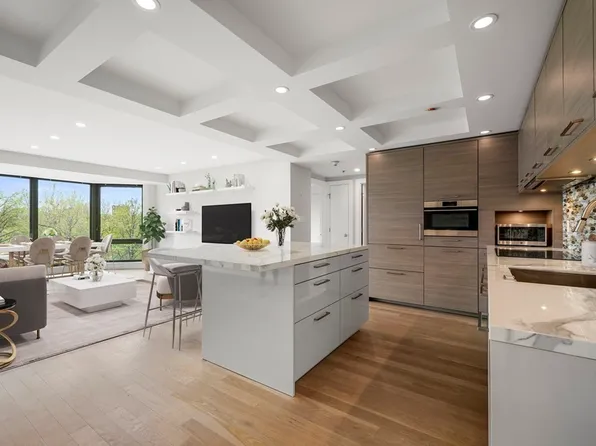 165 Tremont St Unit 702, Boston, MA 02111
